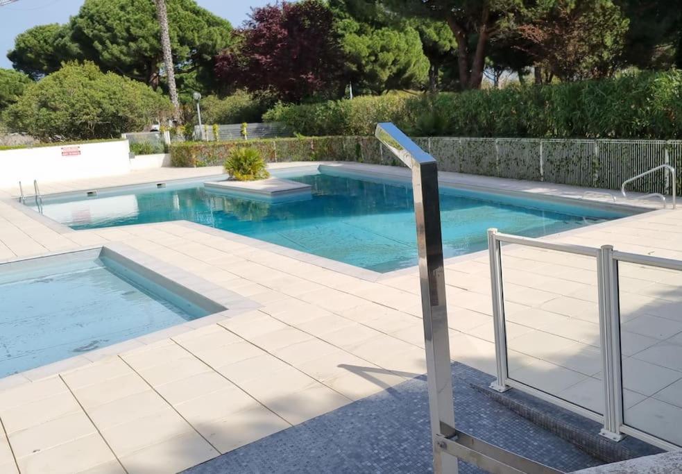 Luxe Étoiles: Renovated Oasis with Pool and Modern Comforts La Grande-Motte Exterior photo